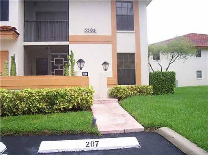 1st image of 5585 Munsel Ln APT 104