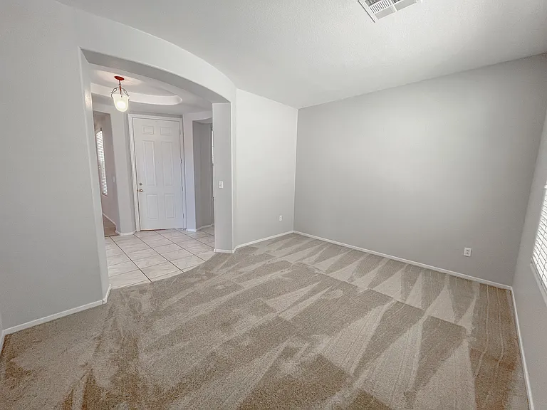 5646 Saint Elias St — Photo 17