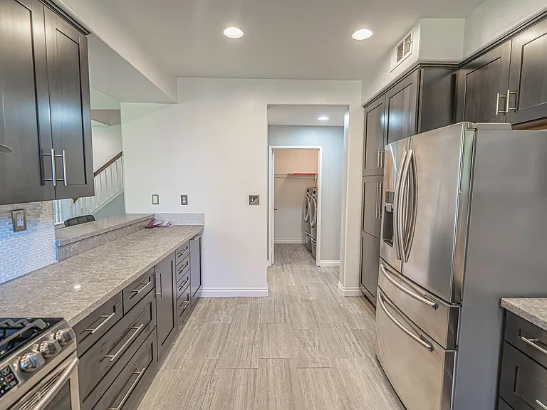 23491 Abbey Glen Pl — Photo 12