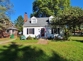 1533 Oak St, Niles, MI 49120