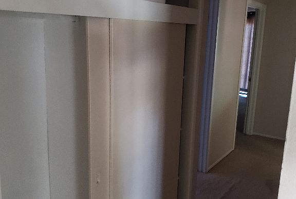 5th image of 2136 Dena Dr