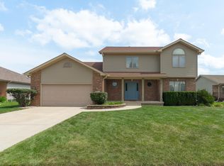 9395 Beall St, Dyer, IN 46311