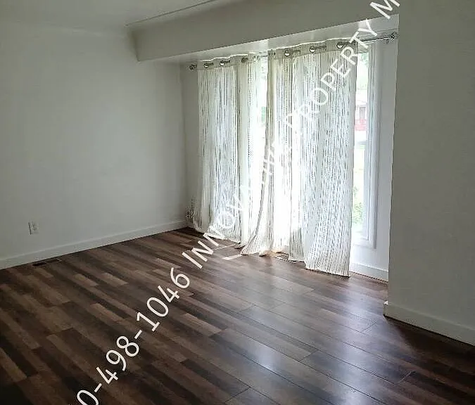 5476 Westchester Dr — Photo 4