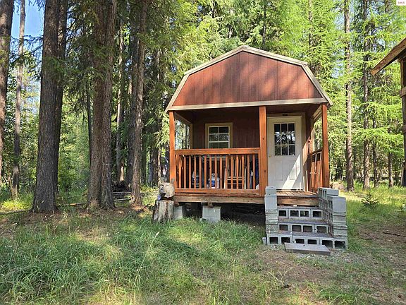 4th image of 1054 Tamarack Ln