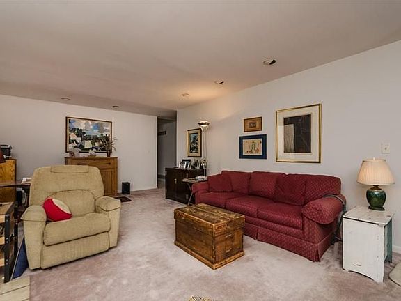 5th image of 1534 Waltham Dr