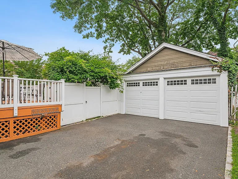 11 Brookwood Dr #101 — Photo 18