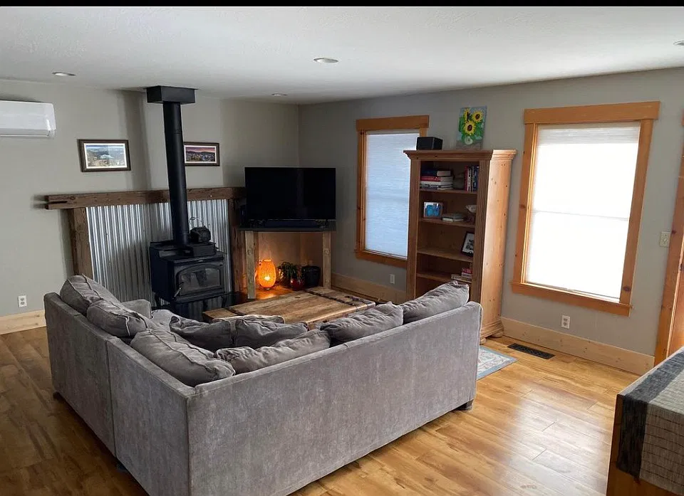 3 bed, 1190 sqft, $4,000 — Photo 1