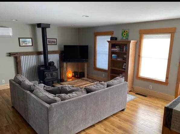 10411 Golden Pine Rd, Truckee, CA 96161