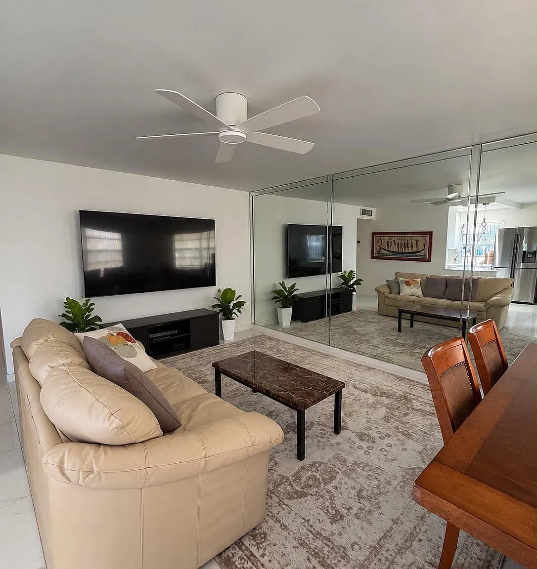 2 bed, 2.0 bath, 907 sqft, $1,700 — Photo 3