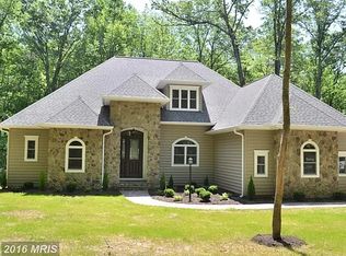 8877 Largemont Ln, Nokesville, VA 20181