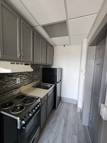 37 Union Ct Photo 1