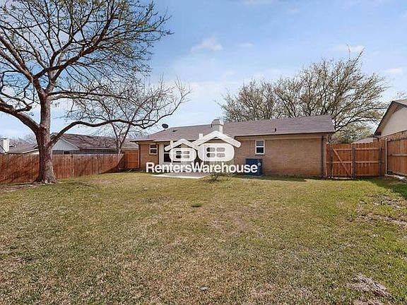 4th image of 6517 Ridglea Dr