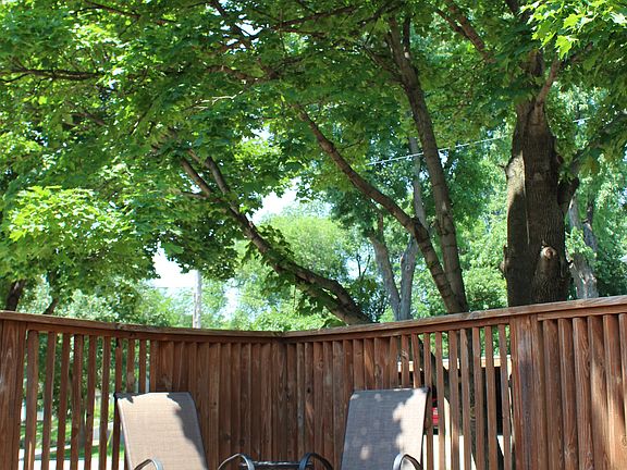 4th image of 701 S Grange Ave