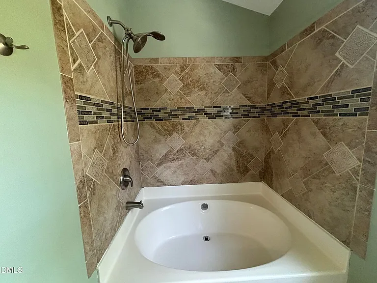 2101 Jerimouth Dr — Photo 61