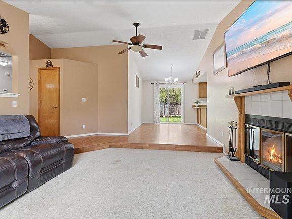 5th image of 7218 W Saxton Dr