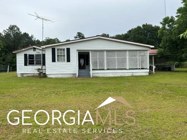 630 Golf Course Rd, Eastman, GA 31023