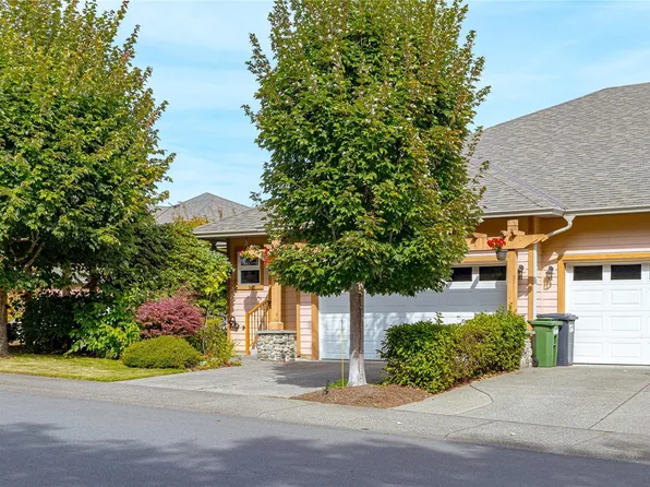 7921 Polo Park Cres, Central Saanich, BC V8M 2K2