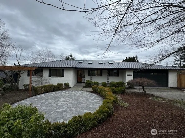 2040 128th Ave SE, Bellevue, WA 98005