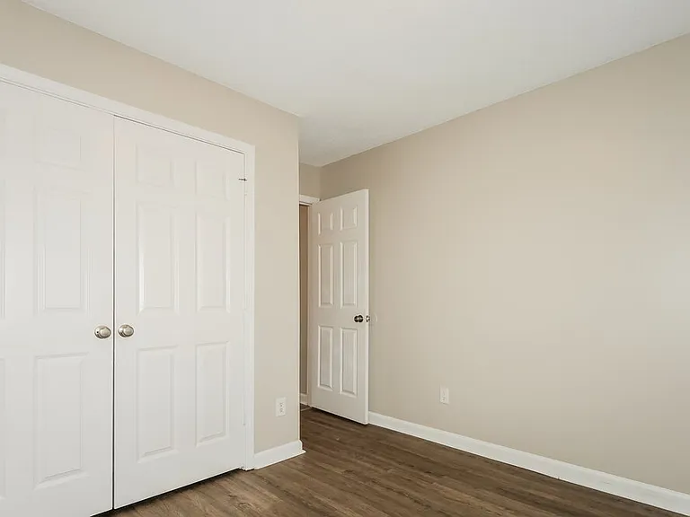 1209 Calebs Ridge Dr — Photo 13