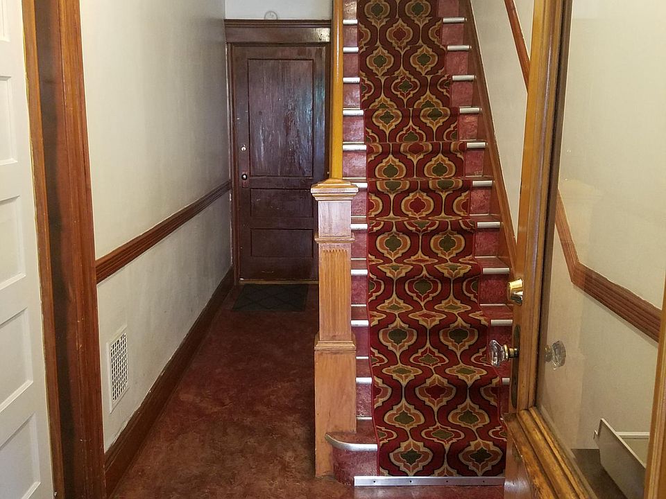 1st image of 6117 Palmetto St Floor 1
