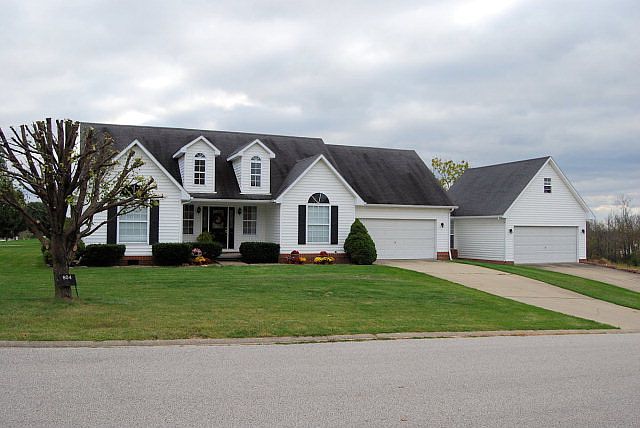 1st image of 804 Oak Fairway Ct