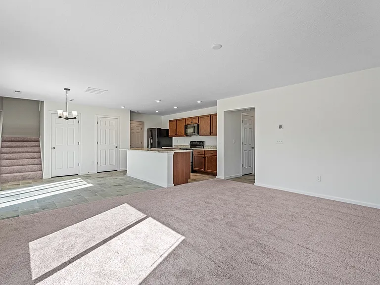 Quail Hollow Dr — Photo 17