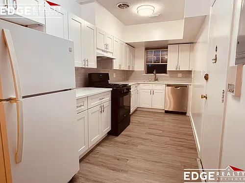 207 Lake Shore Rd #3 Photo 1