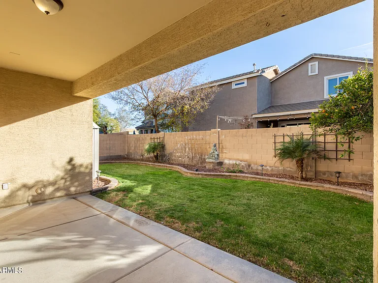 2343 E Sunland Ave — Photo 20