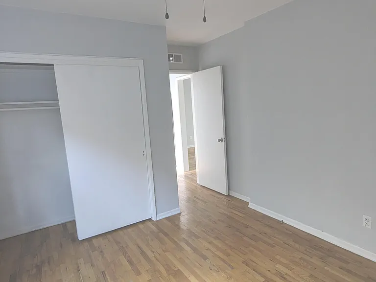 1326 Edgecliffe Dr #1 — Photo 8