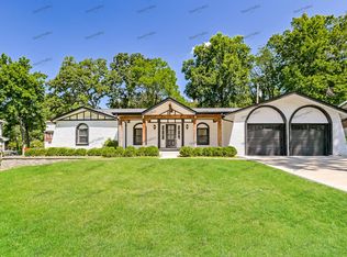 1145 Wagonwheel Trl, Ballwin, MO 63011