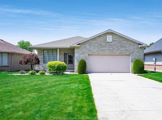 653 McNaughton Ave W, Chatham Kent, ON N7L5P7