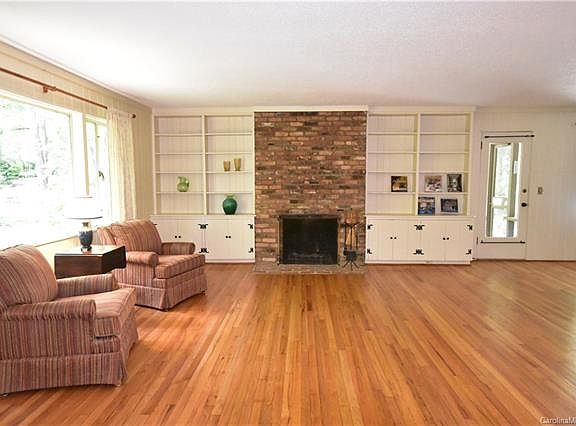 2nd image of 60 Overlook Dr
