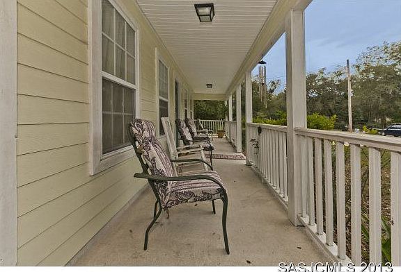 2nd image of 636 N Cypress Ave