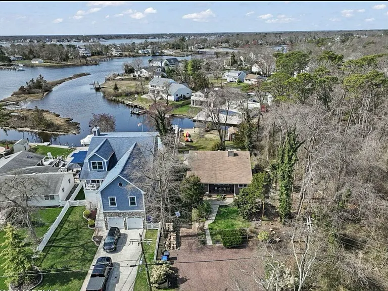 589 Carroll Fox Rd — Photo 4