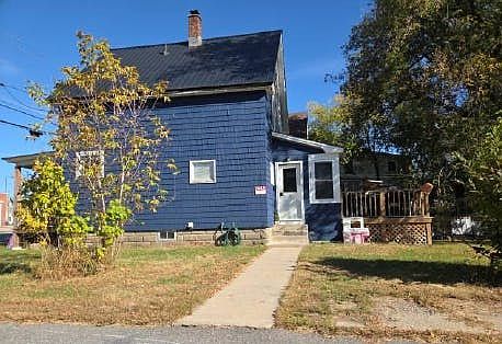 2nd image of 804 3rd Ave