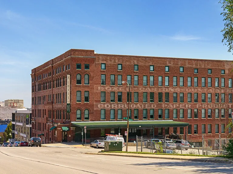 L15 Lofts — Photo 16