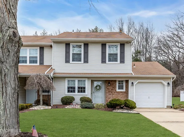 34 Staghorn Drive, Matawan, NJ 07747