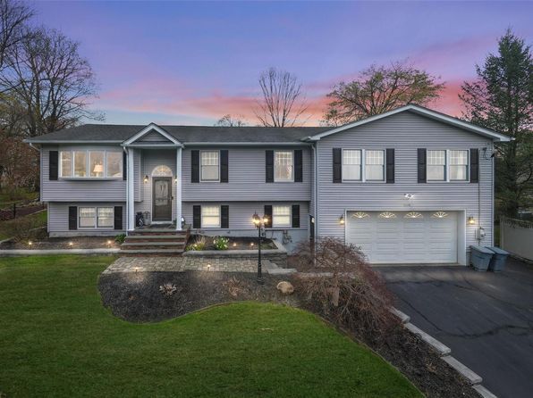 218 Newport Avenue, Tappan, NY 10983