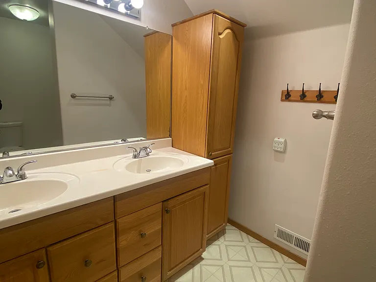 4838 Ward Dr NE — Photo 19