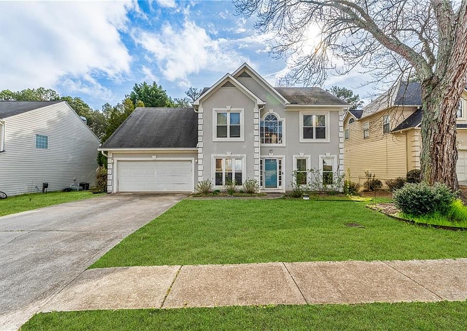 1st image of 745 Winding River Dr
