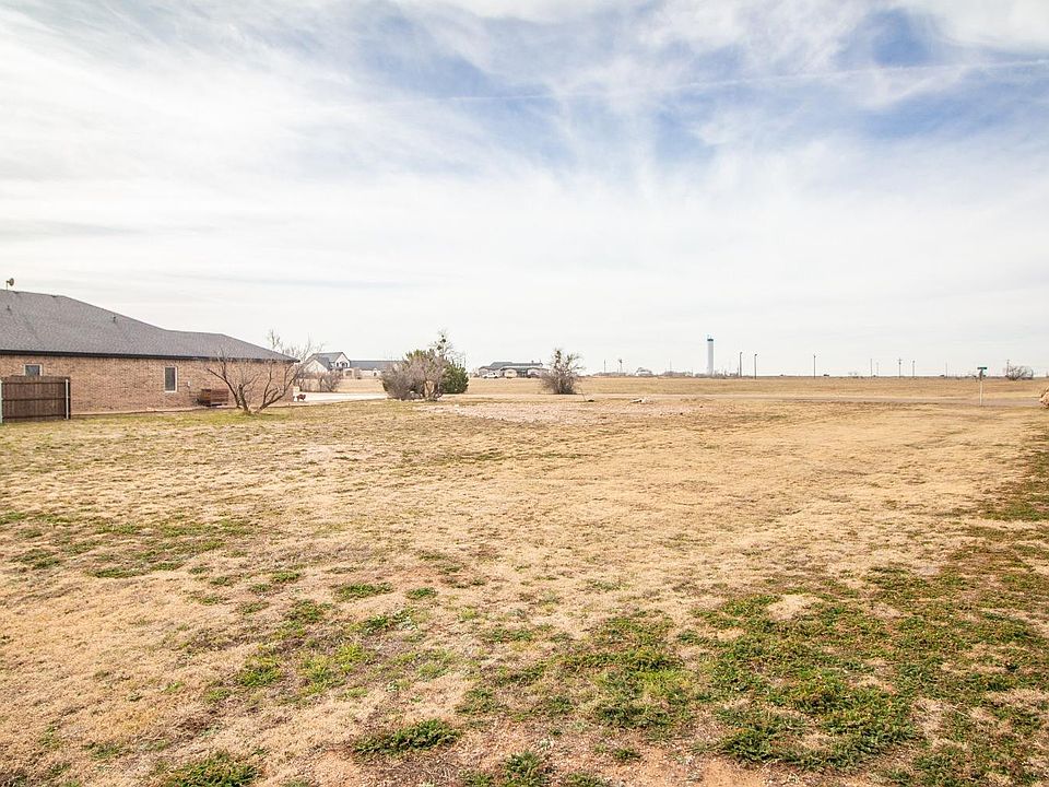 2nd image of 329 Mesa Dr