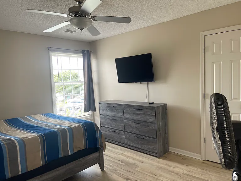 13001 Everett Ct — Photo 40