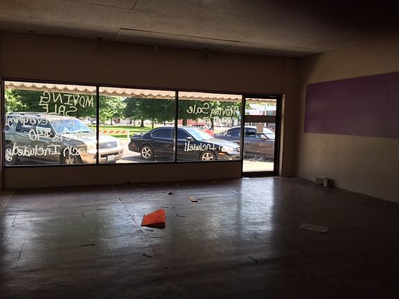 4th image of 117 W Market St