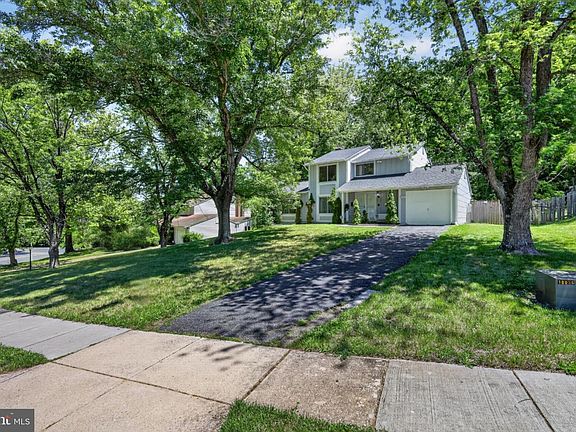 2nd image of 15927 Peach Walker Dr