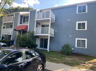 11 Post Oak Ln APT 2, Natick, MA 01760