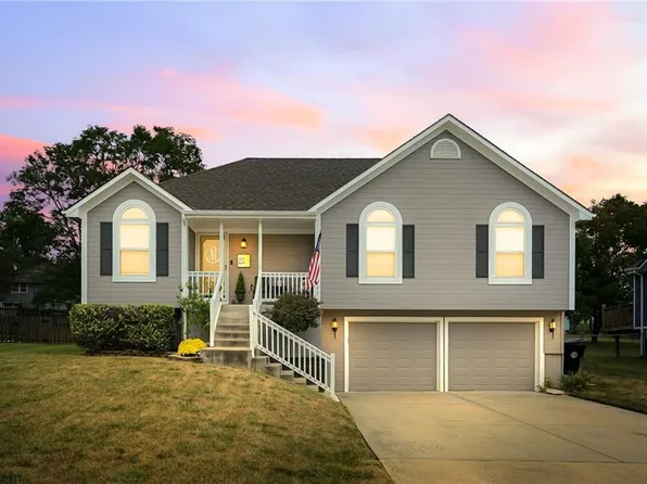 1307 Deena St, Pleasant Hill, MO 64080