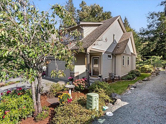 2nd image of 46791 Hudson Rd #28