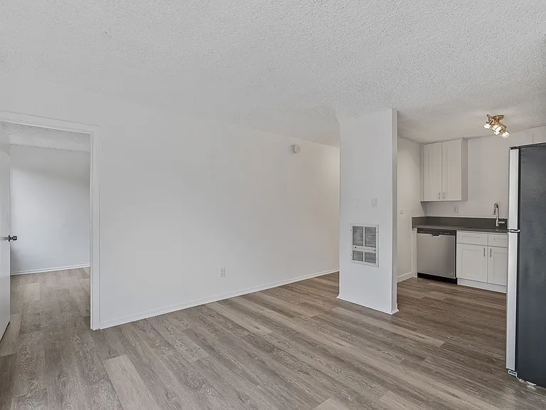 THE COLONY AT DRONFIELD (Mountain View Manor) — Photo 30