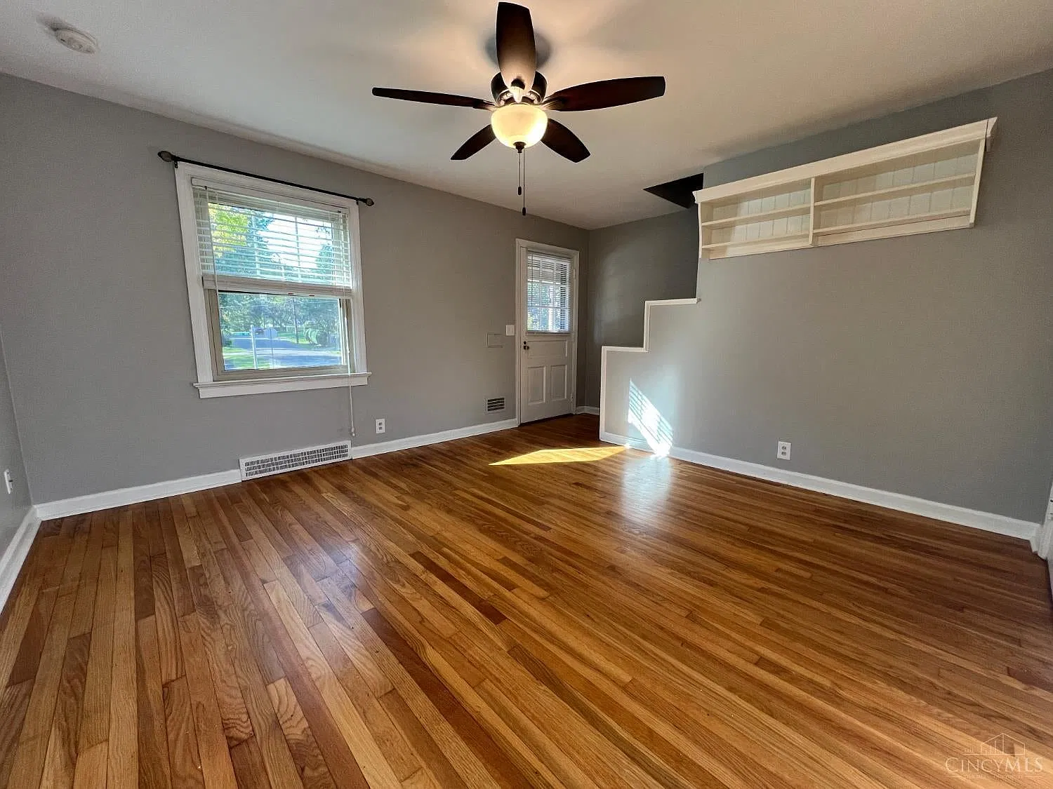2 bed, 1.5 bath, 2514 sqft, $1,625 — Photo 2