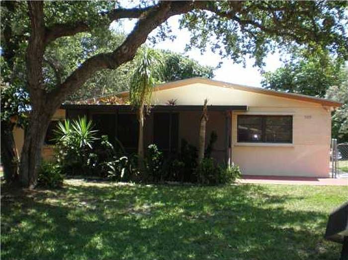 1st image of 3109 N 57th Dr